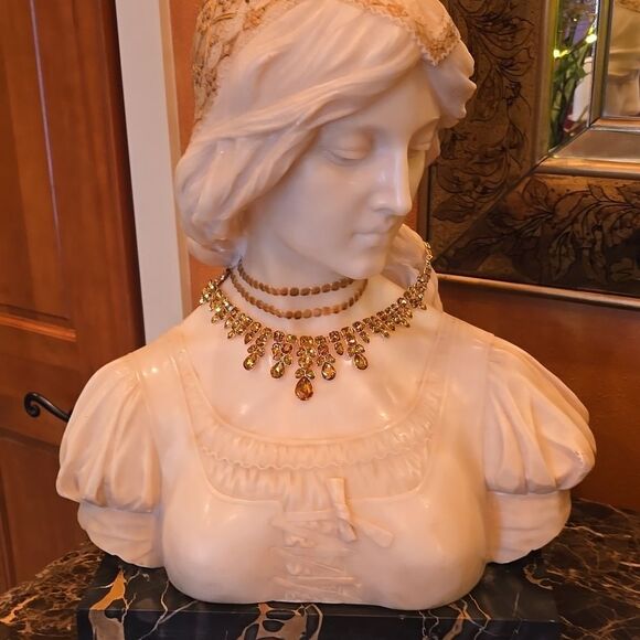 Austrian Crystal Necklace & Earrings! NWOT! - Picture 4 of 10